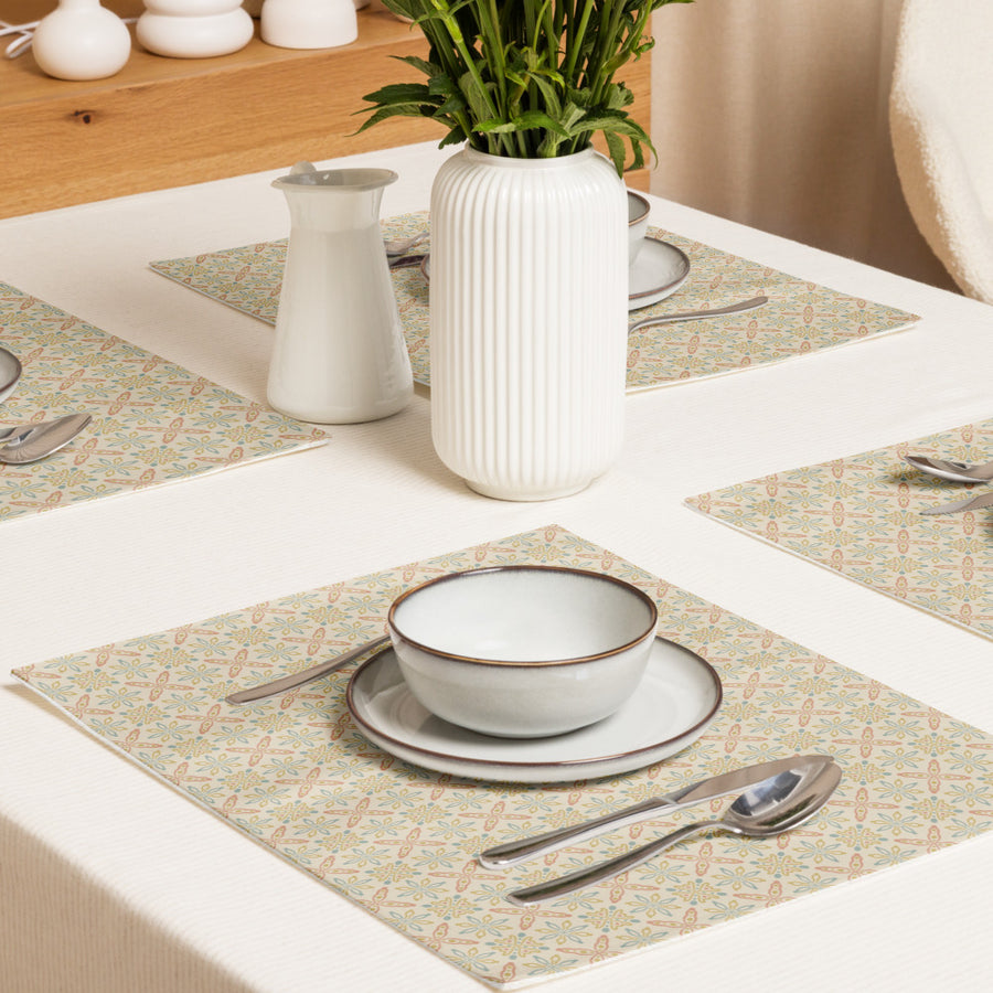 Picnik Clover Placemat Set mockup 1