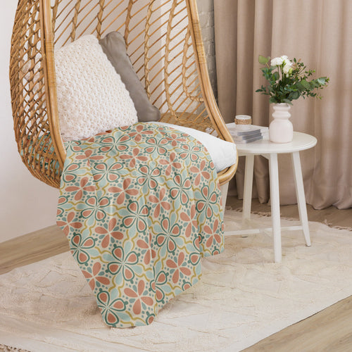 Picnik Garden Sherpa Blanket mockup 1 pattern preview
