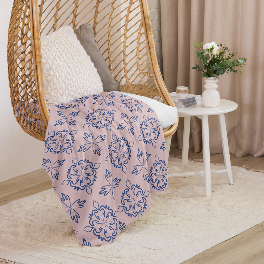 Cobalt Tulip Sherpa Blanket mockup 1