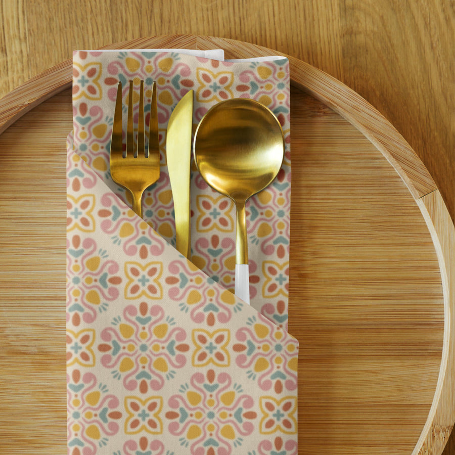 Picnik Bloom Cloth Napkin Set mockup 1