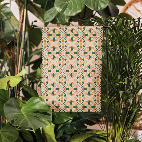 Sunheart Tile Garden Flag mockup 1 pattern preview