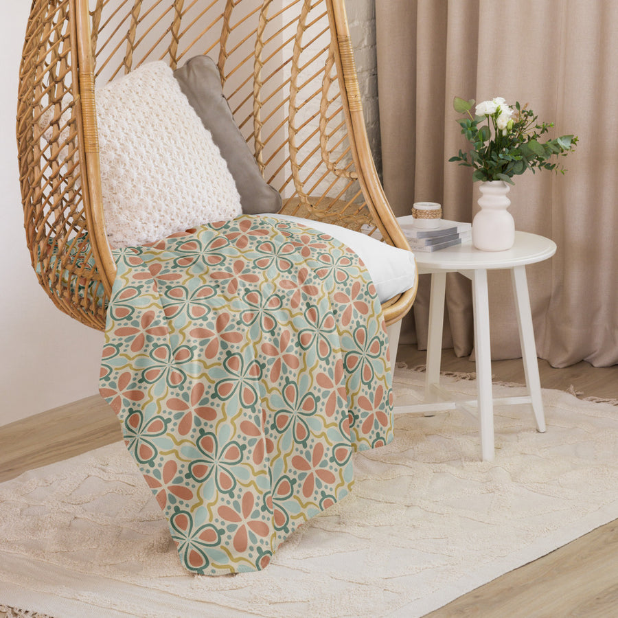 Picnik Garden Sherpa Blanket mockup 1