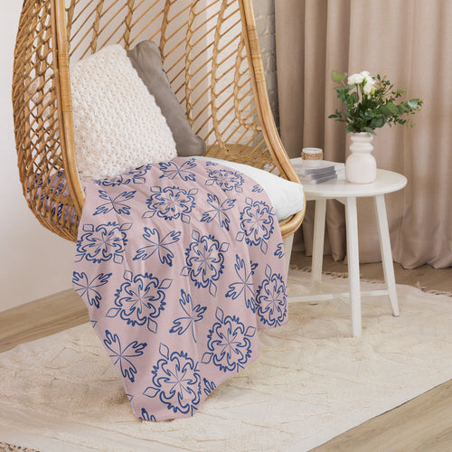 Cobalt Tulip Sherpa Blanket mockup 1 pattern preview